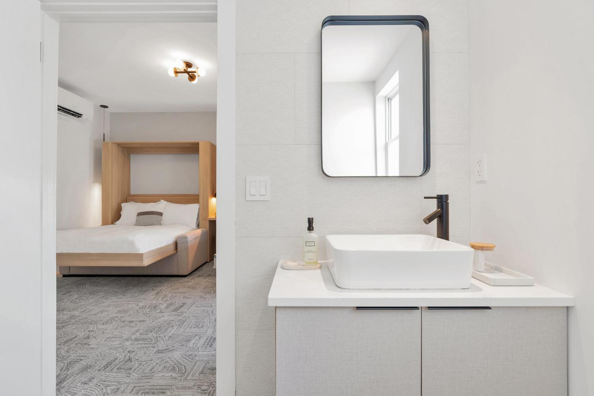 The St Laurent Guest Rooms Асбъри Парк Екстериор снимка