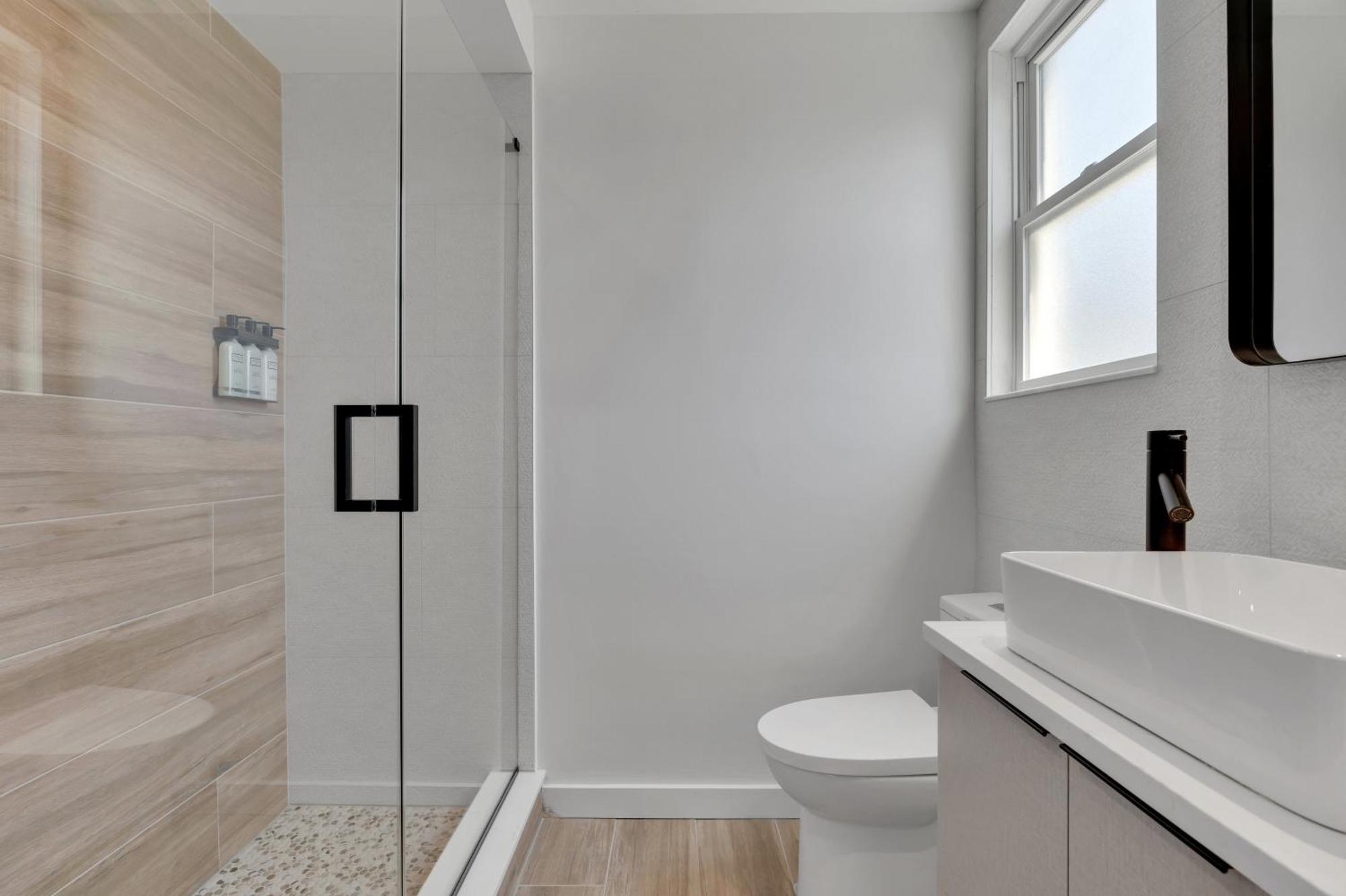 The St Laurent Guest Rooms Асбъри Парк Екстериор снимка